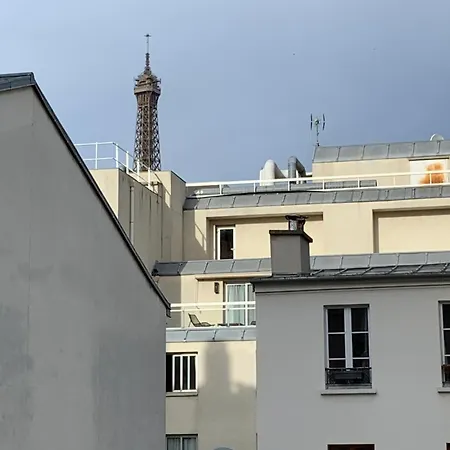 Vue Sur La Tour Eiffel * Parigi